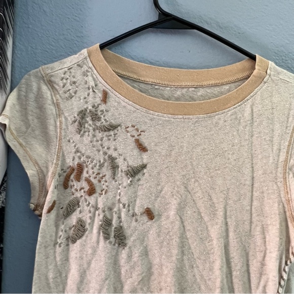 Embroidered Tshirt with Tree and Birds - Picture 8 of 14